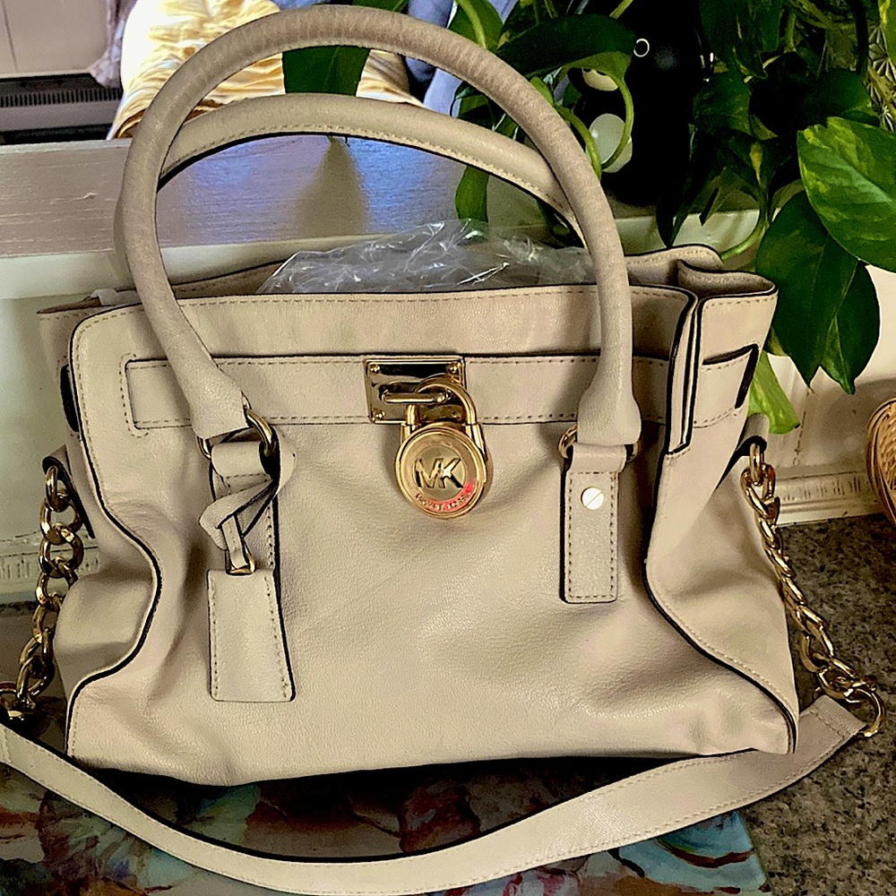 White leather Michael Kors bag